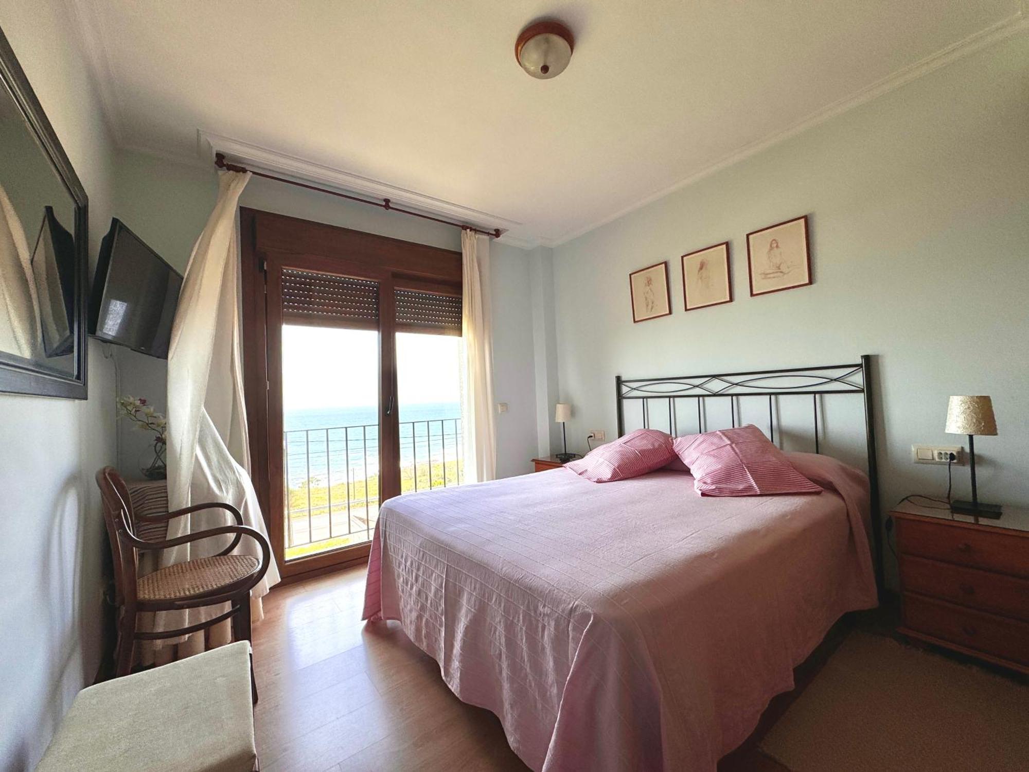 Rooms Peregrinos A Casa Alicia Rosal Luaran gambar