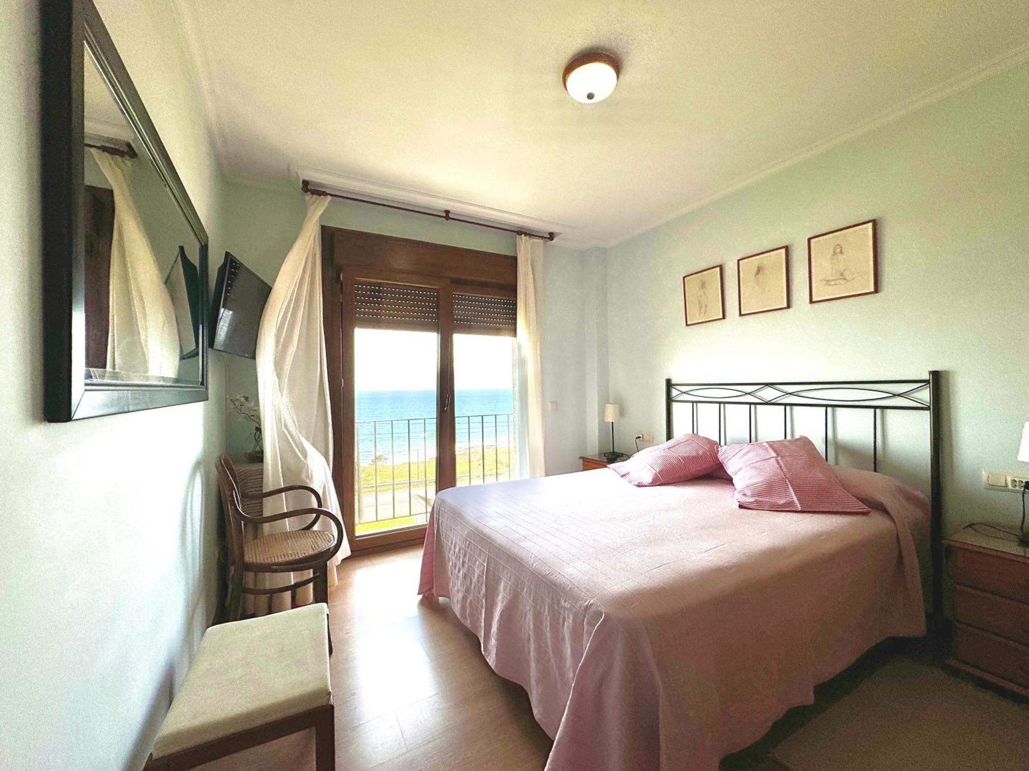Rooms Peregrinos A Casa Alicia Rosal Luaran gambar