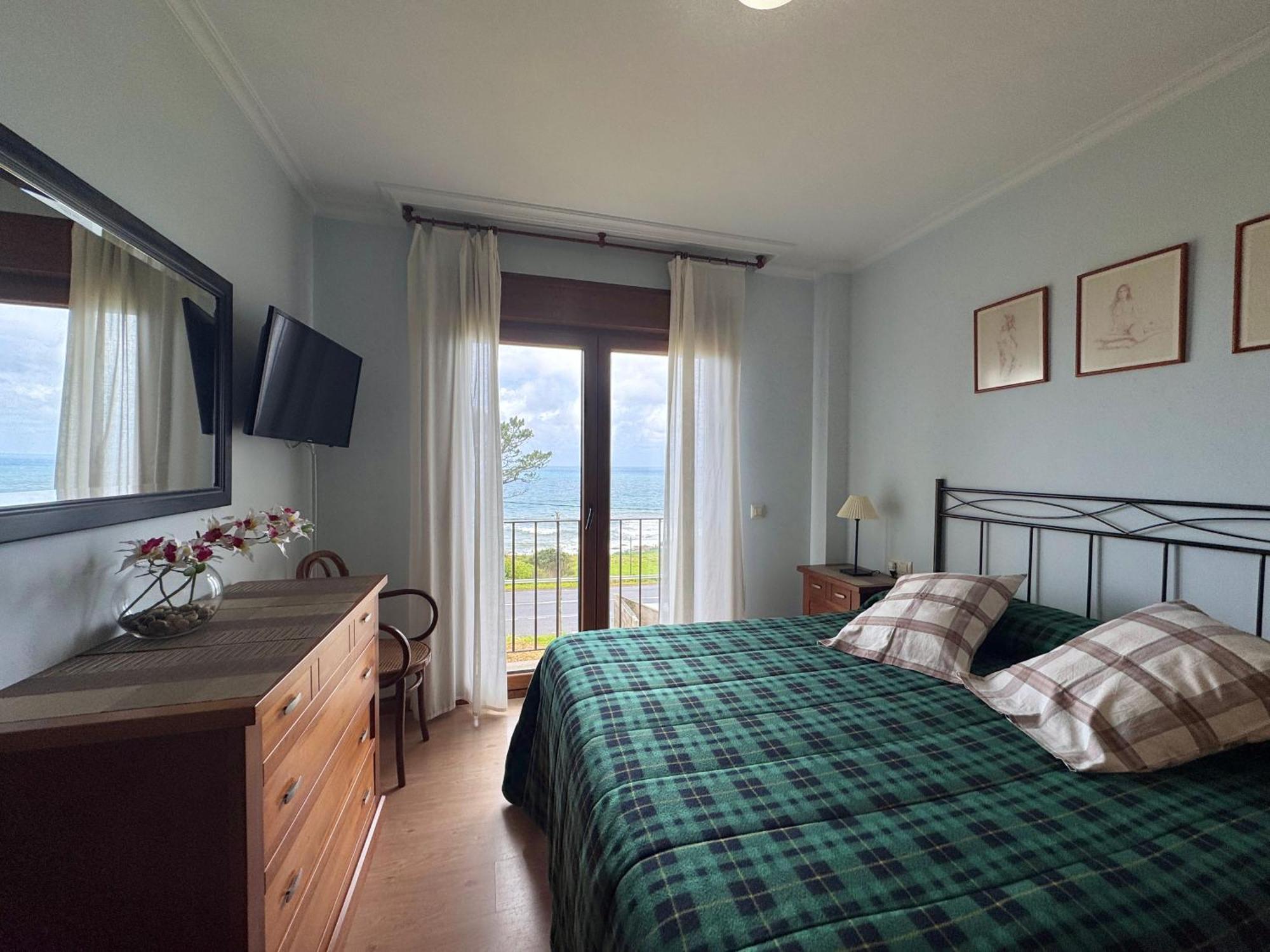 Rooms Peregrinos A Casa Alicia Rosal Luaran gambar